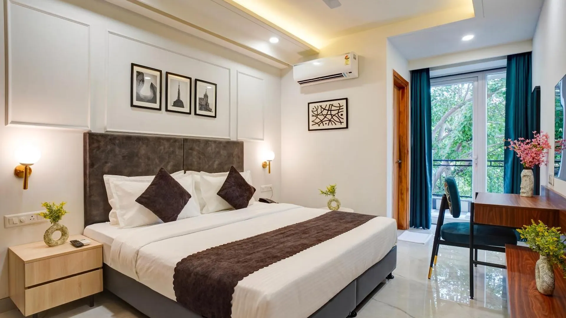 Saltstayz Premier - Arjun Marg Gurgaon Hotel